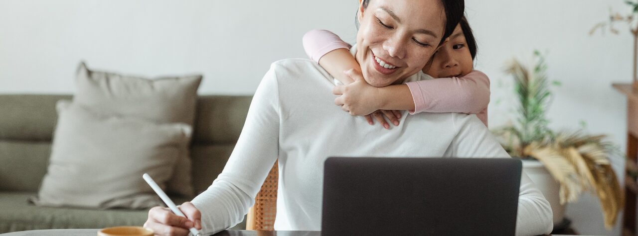Solopreneur Mom at work